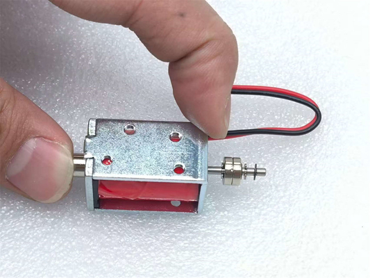 U0629 Cuadro abierto y pequeños imanes 24V DC Push Pull Solenoide Actuador de movimiento lineal de pequeño tamaño